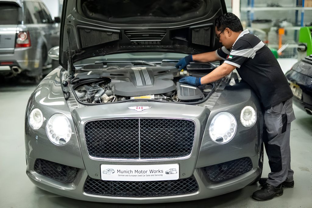 bentley workshop near me, bentley workshop al quoz, bentley workshop dubai