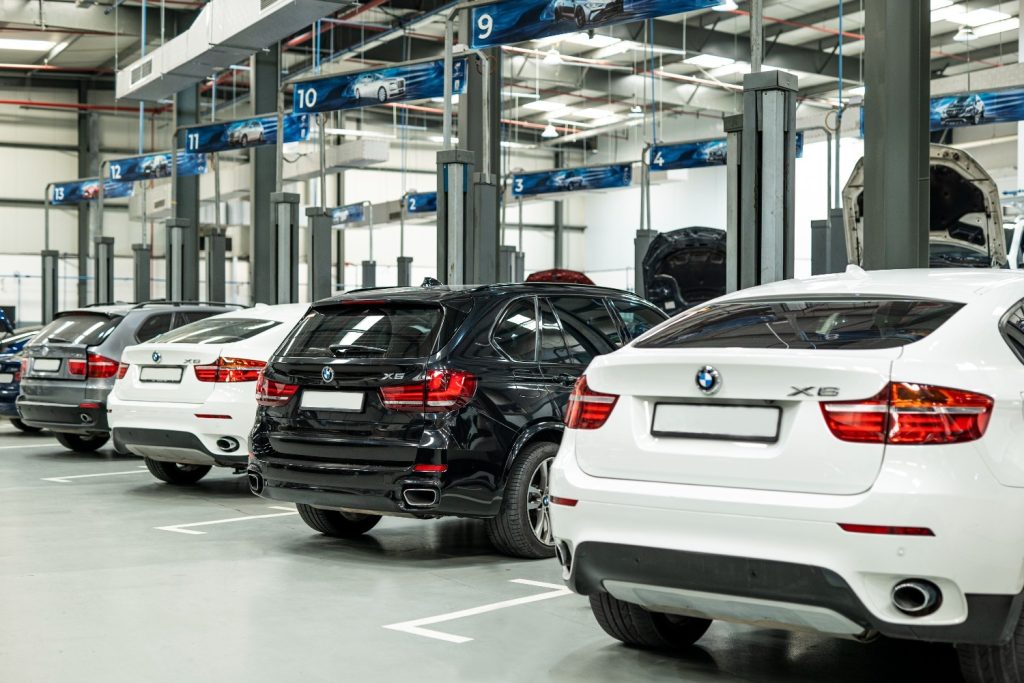 bmw service center near me, bmw service center al quoz, bmw service center dubai